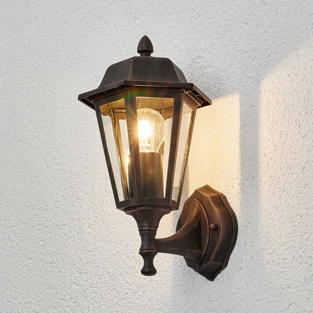 Lámparas de exterior Lindby Lamina outdoor wall light in the shape of a lantern, upright