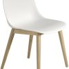 Muuto Fiber Side Chair Wood Base white (58956) Muebles de diseño